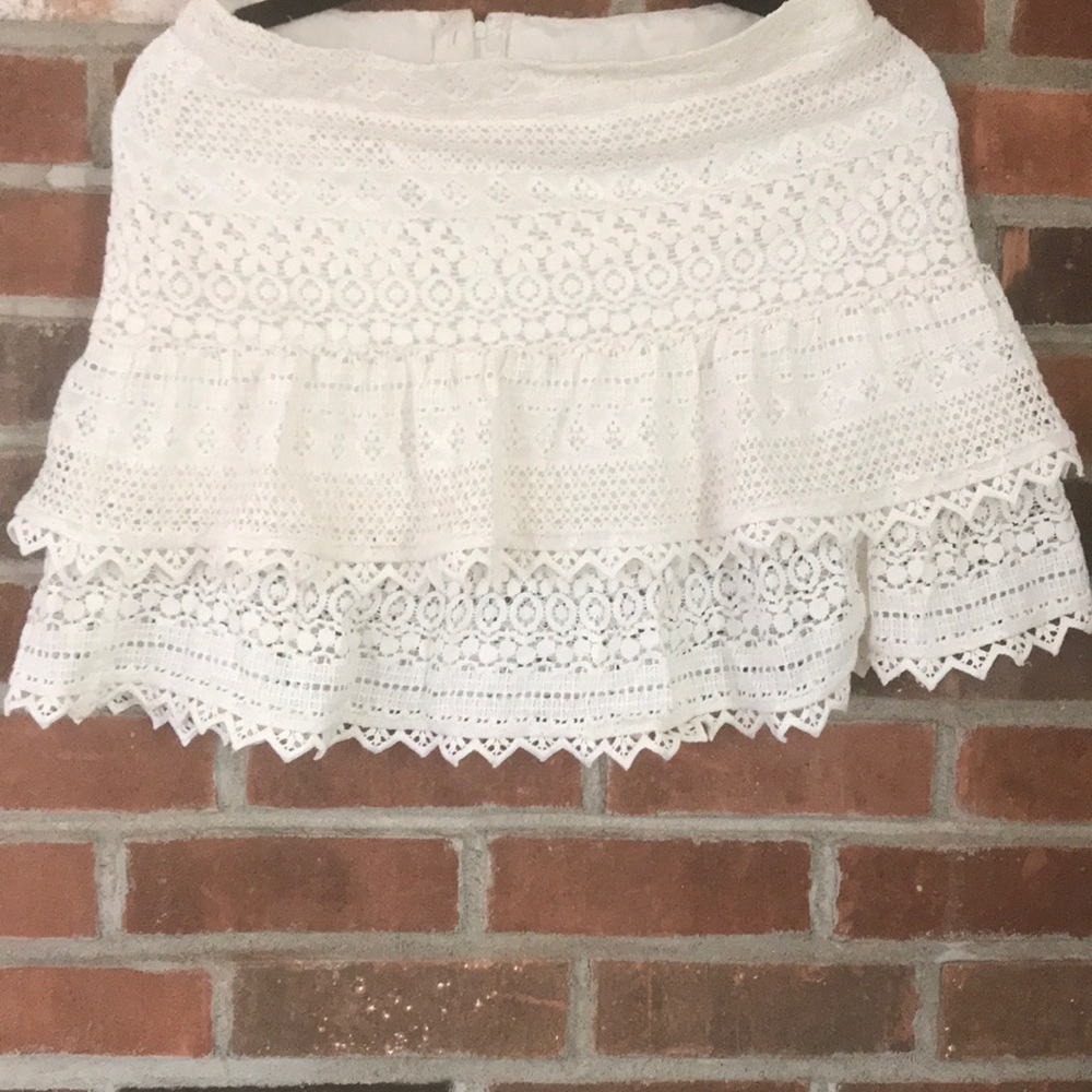 Lace skirt!
